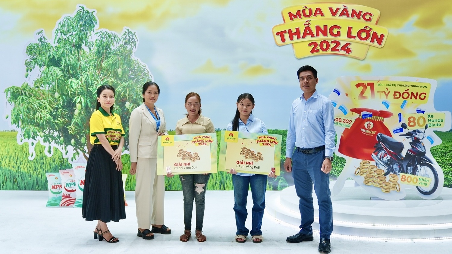 Livestream Mùa vàng thắng lớn 2024: Công nghệ kết nối niềm vui