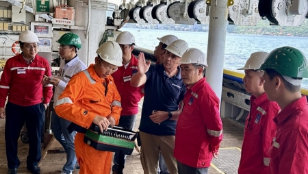 Triển khai Chiến dịch Thu nổ địa chấn 3D Dự án Khí Lô B