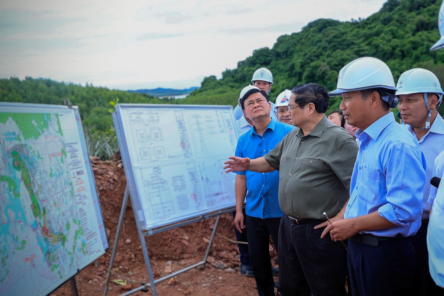 “Nước rút”, “thần tốc”, quyết tâm đưa đường dây 500kV mạch 3 sớm về đích