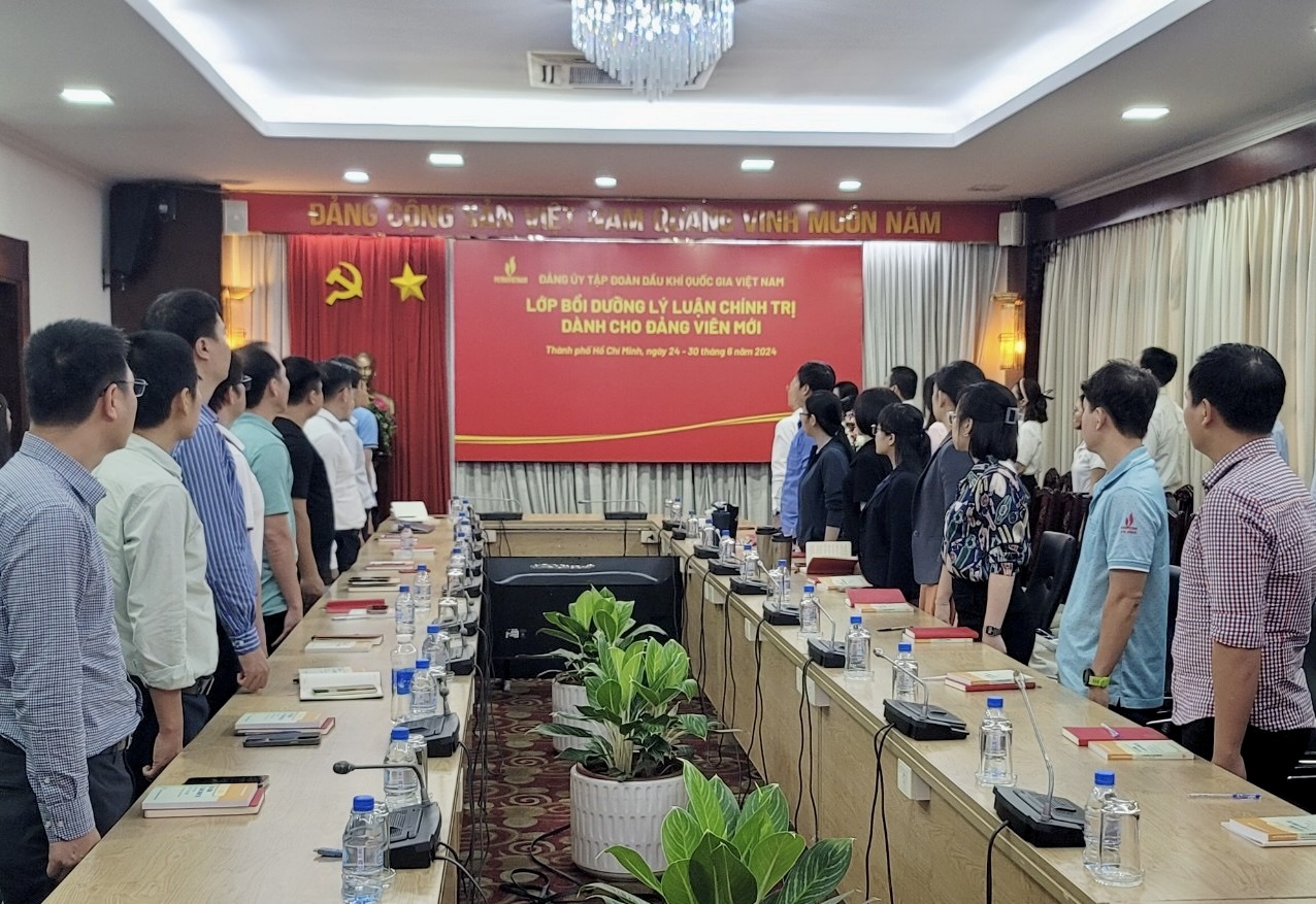 Đảng ủy Tập đoàn khai giảng lớp Bồi dưỡng lý luận chính trị cho đảng viên mới năm 2024 khu vực phía Nam