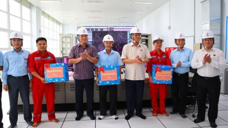 Thượng tướng Trần Quang Phương - Phó Chủ tịch Quốc hội thăm và làm việc tại Thủy điện Đakđrinh