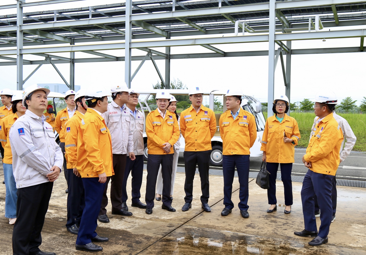 Đoàn công tác Petrovietnam thăm Nhà máy xử lý Khí - Công ty Khí Cà Mau Đoàn công tác Petrovietnam thăm và làm việc tại Nhà máy Xử lý khí Cà Mau