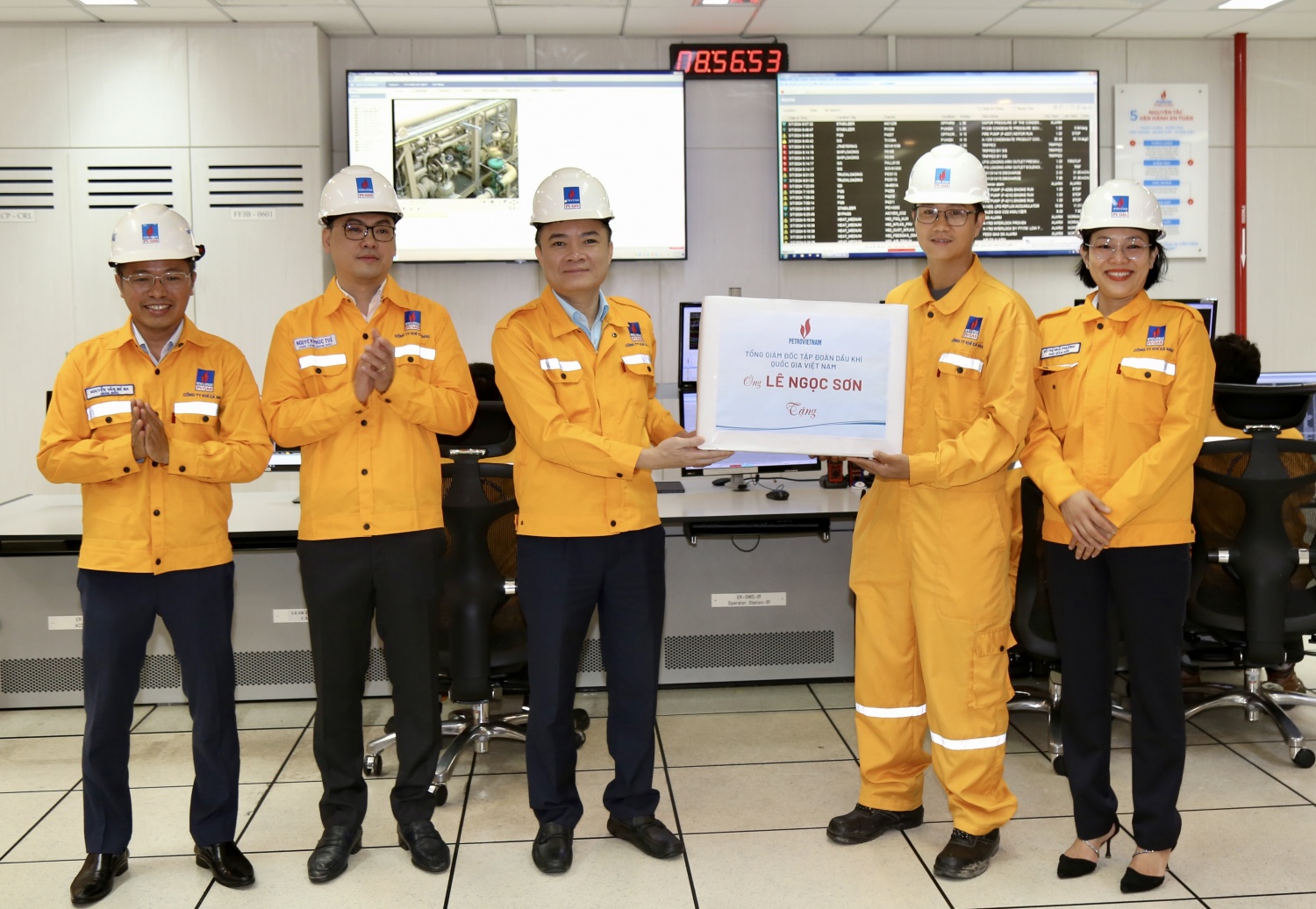 Đoàn công tác Petrovietnam thăm Nhà máy xử lý Khí - Công ty Khí Cà Mau Đoàn công tác Petrovietnam thăm và làm việc tại Nhà máy Xử lý khí Cà Mau