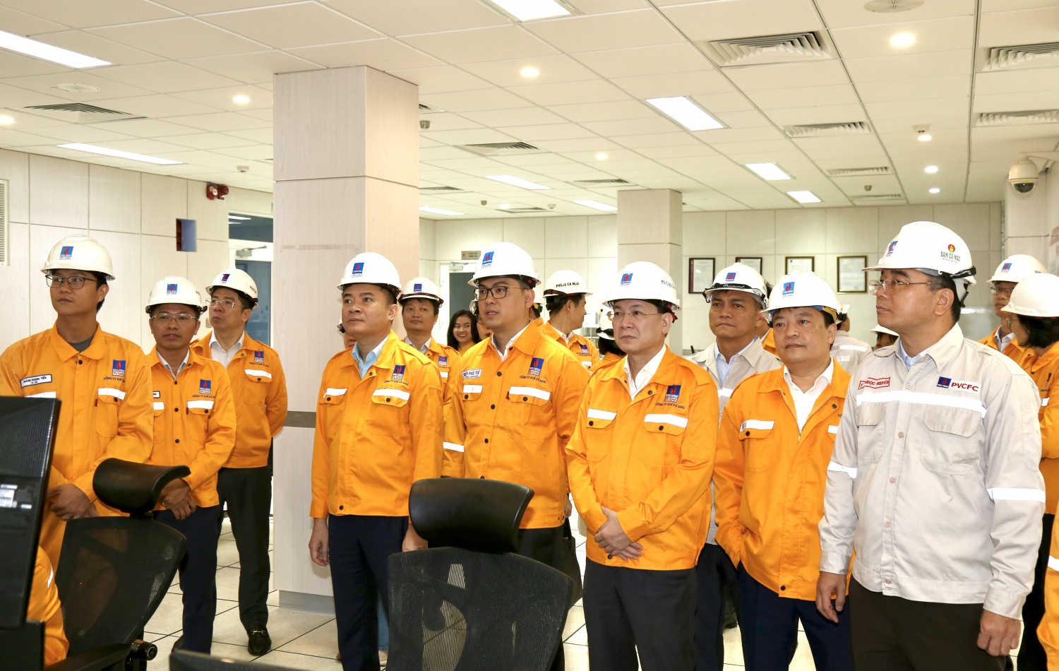 Đoàn công tác Petrovietnam thăm Nhà máy xử lý Khí - Công ty Khí Cà Mau Đoàn công tác Petrovietnam thăm và làm việc tại Nhà máy Xử lý khí Cà Mau
