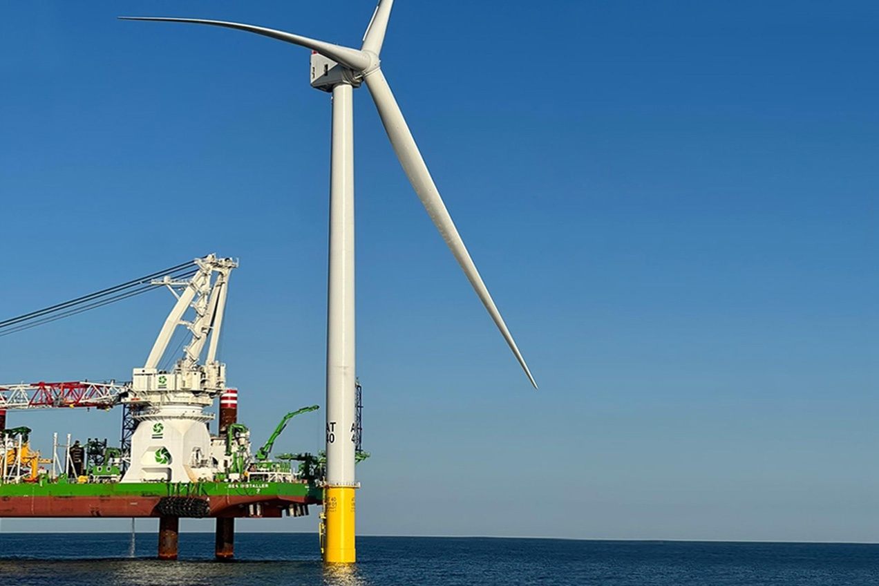 Khám phá trang trại điện gió ngoài khơi lớn nhất nước Mỹ