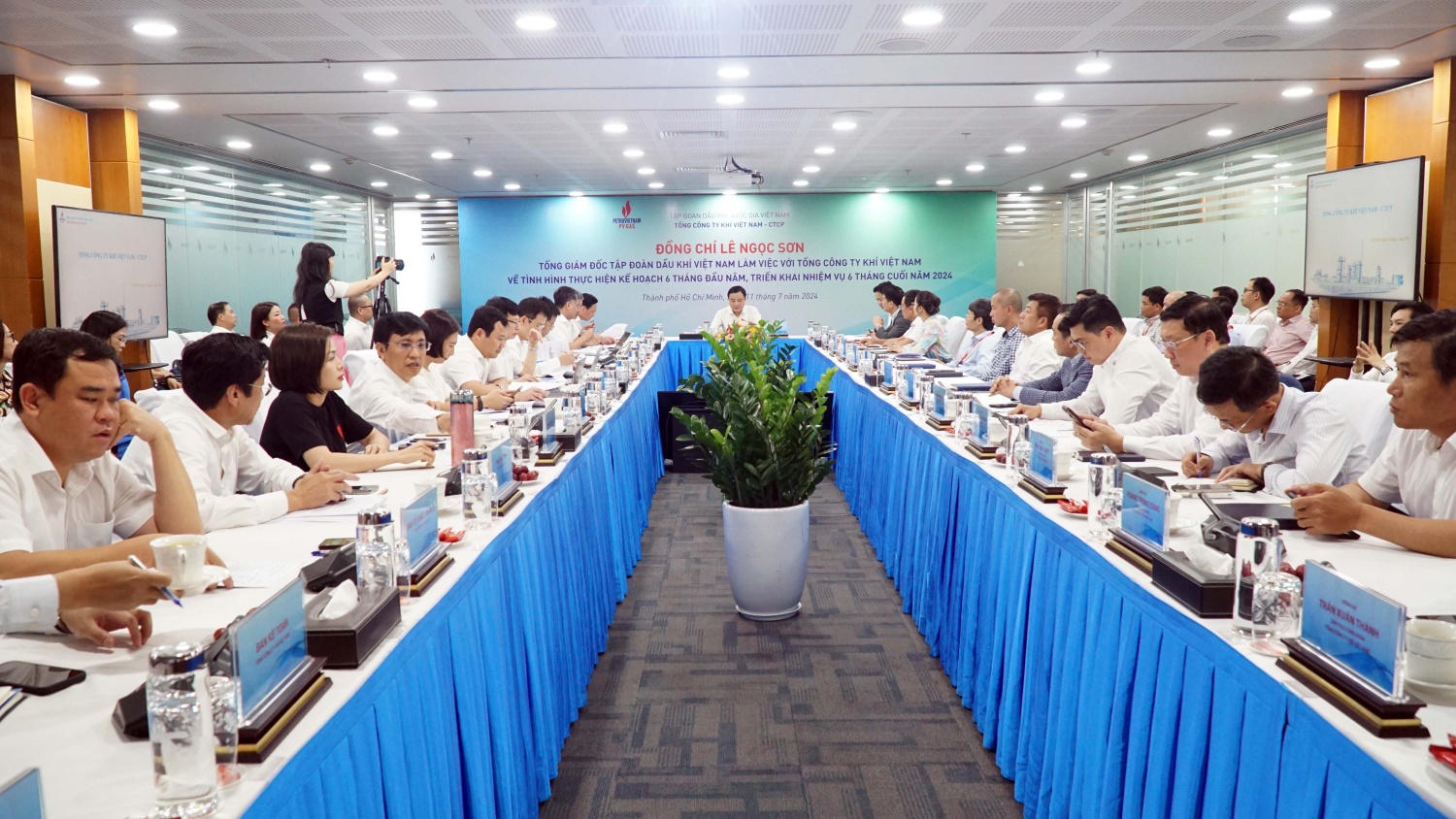 Toàn cảnh buổi làm việc