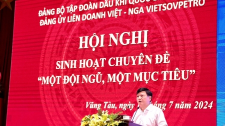 Đảng bộ Vietsovpetro sinh hoạt chuyên đề "Một đội ngũ, Một mục tiêu"