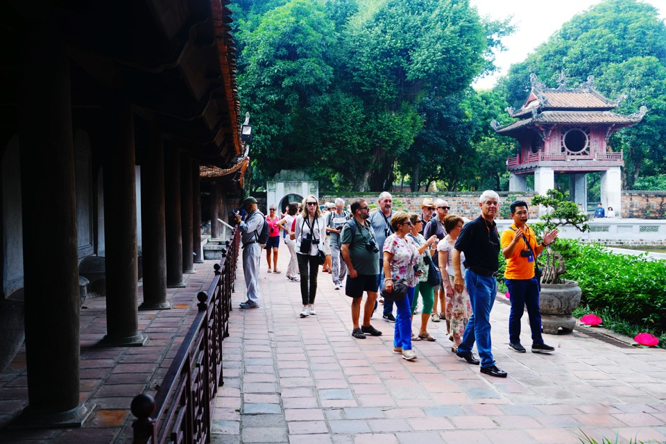 Về đâu “những hạt bụi vàng”?