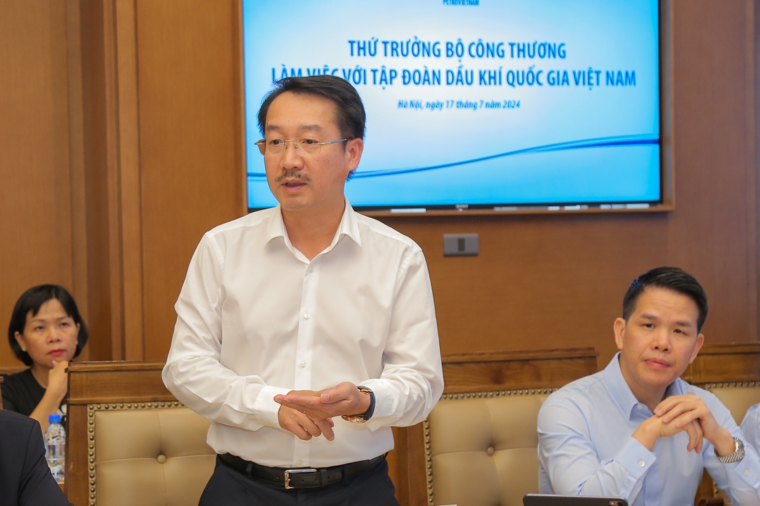 Kỳ vọng Việt Nam thành trung tâm năng lượng tái tạo của khu vực