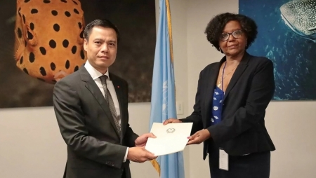 Việt Nam nộp Đệ trình Ranh giới thềm lục địa mở rộng ngoài 200 hải lý ở Khu vực Giữa Biển Đông