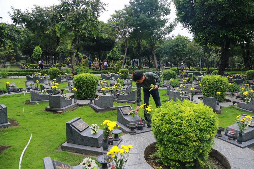 PVTrans dâng hương tưởng niệm các anh hùng liệt sĩ 