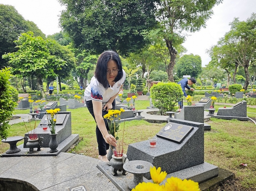PVTrans dâng hương tưởng niệm các anh hùng liệt sĩ 