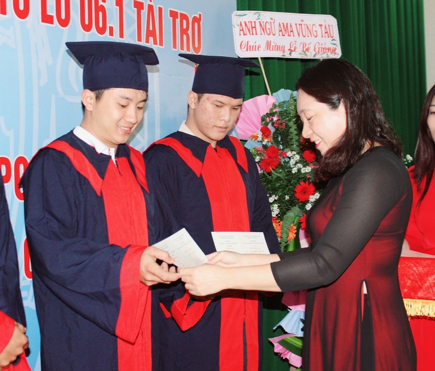 Petrovietnam đồng tài trợ góp phần nâng cao chất lượng nguồn nhân lực cho tỉnh Bà Rịa - Vũng Tàu. Petrovietnam hỗ trợ góp phần nâng cao chất lượng nguồn nhân lực cho tỉnh Bà Rịa - Vũng Tàu