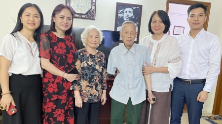 CĐ DKVN thăm, tặng quà tri ân Đại tá, Anh hùng Lực lượng vũ trang nhân dân La Văn Cầu