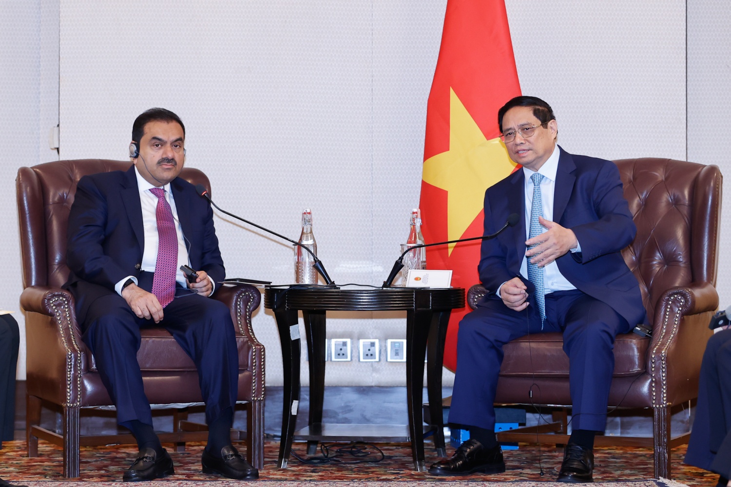 Thủ tướng tiếp lãnh đạo tập đoàn lớn nhất Ấn Độ, thúc đẩy hàng loạt dự án hạ tầng lớn