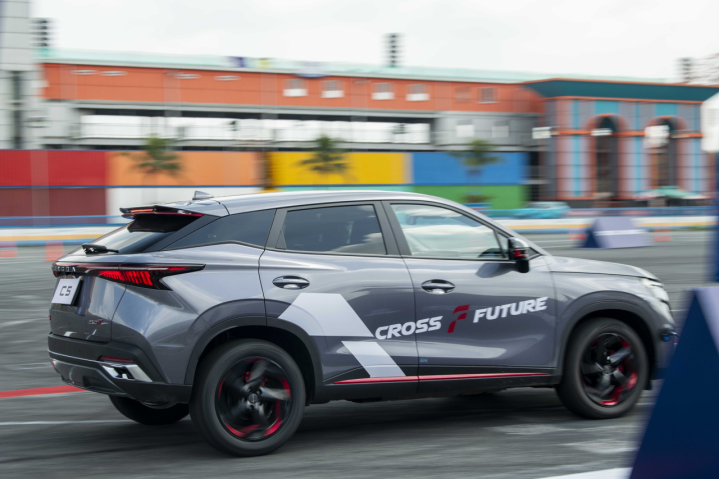 OMODA C5 2