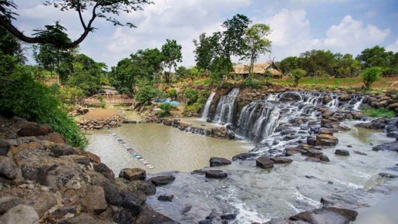 Vẻ đẹp hoang sơ của Thác Ba Giọt – Định Quán