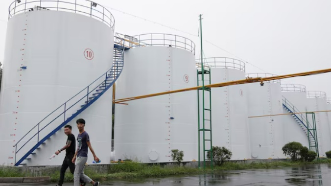 Trung Quốc tăng dự trữ dầu thô vào tháng 7 trong bối cảnh hoạt động lọc dầu yếu