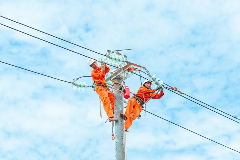 EVN triển khai nhiều giải pháp đảm bảo cung cấp điện dịp nghỉ lễ Quốc khánh năm 2024