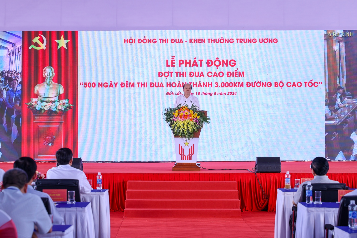 Thủ tướng: Chung sức, đồng lòng để có ít nhất 3.000 km cao tốc vào năm 2025