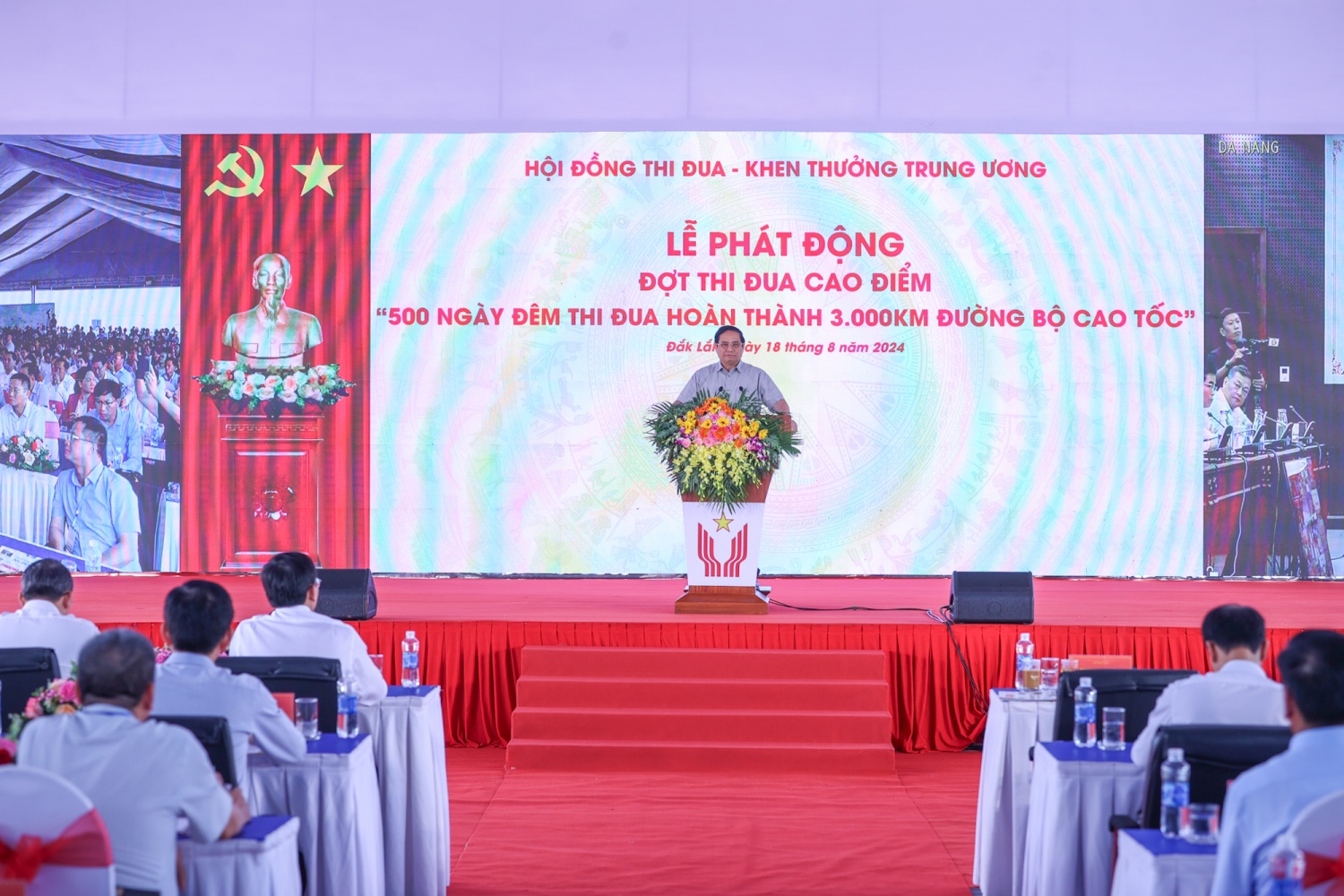 Thủ tướng: Chung sức, đồng lòng để có ít nhất 3.000 km cao tốc vào năm 2025