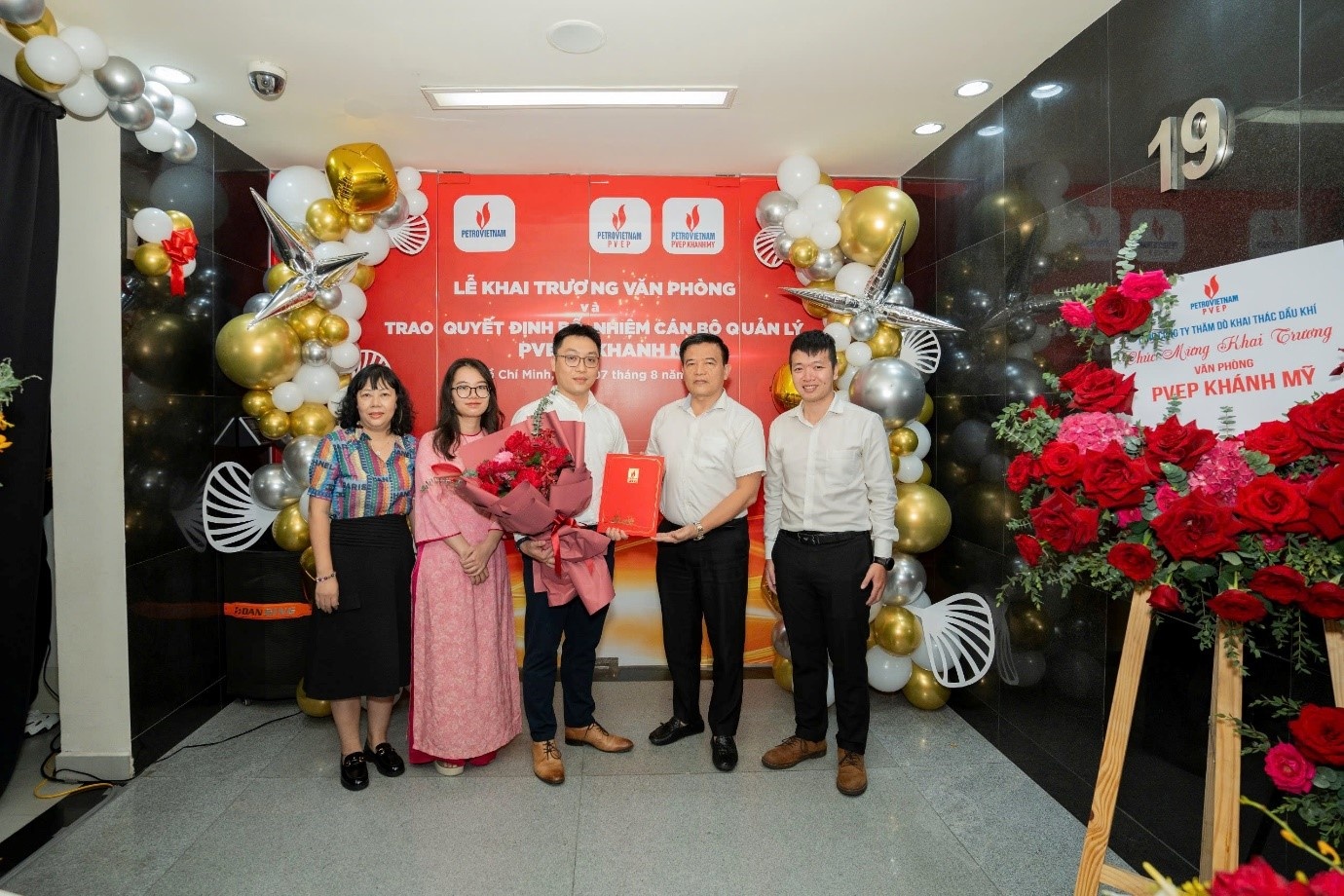 Lễ trao quyết định thành lập Công Đoàn Cơ Sở PVEP – Chi Nhánh Khánh Mỹ