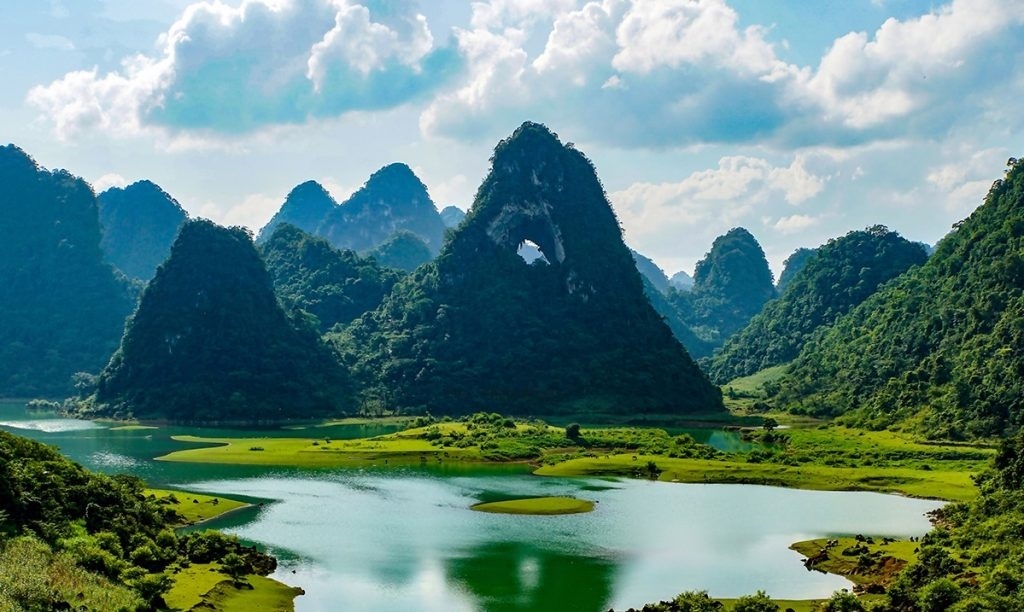 Khám phá vẻ đẹp của Công viên địa chất Non nước Cao Bằng