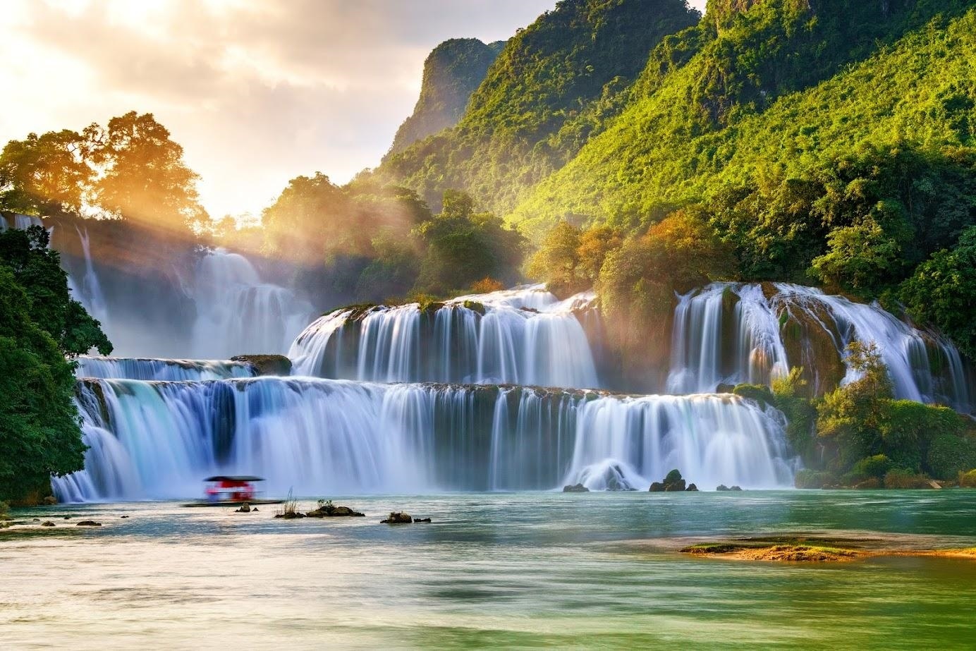 Khám phá vẻ đẹp của Công viên địa chất Non nước Cao Bằng