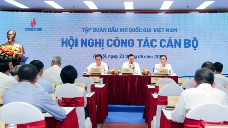 Petrovietnam giới thiệu nhân sự kiện toàn các chức danh lãnh đạo Tập đoàn