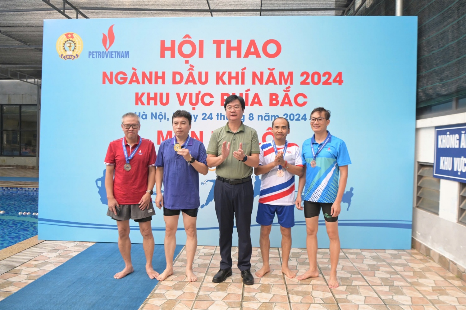 CLB Bơi Cơ quan Tập đoàn giành thành tích lịch sử tại Hội thao ngành Dầu khí khu vực phía Bắc năm 2024