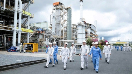 Bảo dưỡng Nhà máy Đạm Cà Mau: Bám sát tiến độ