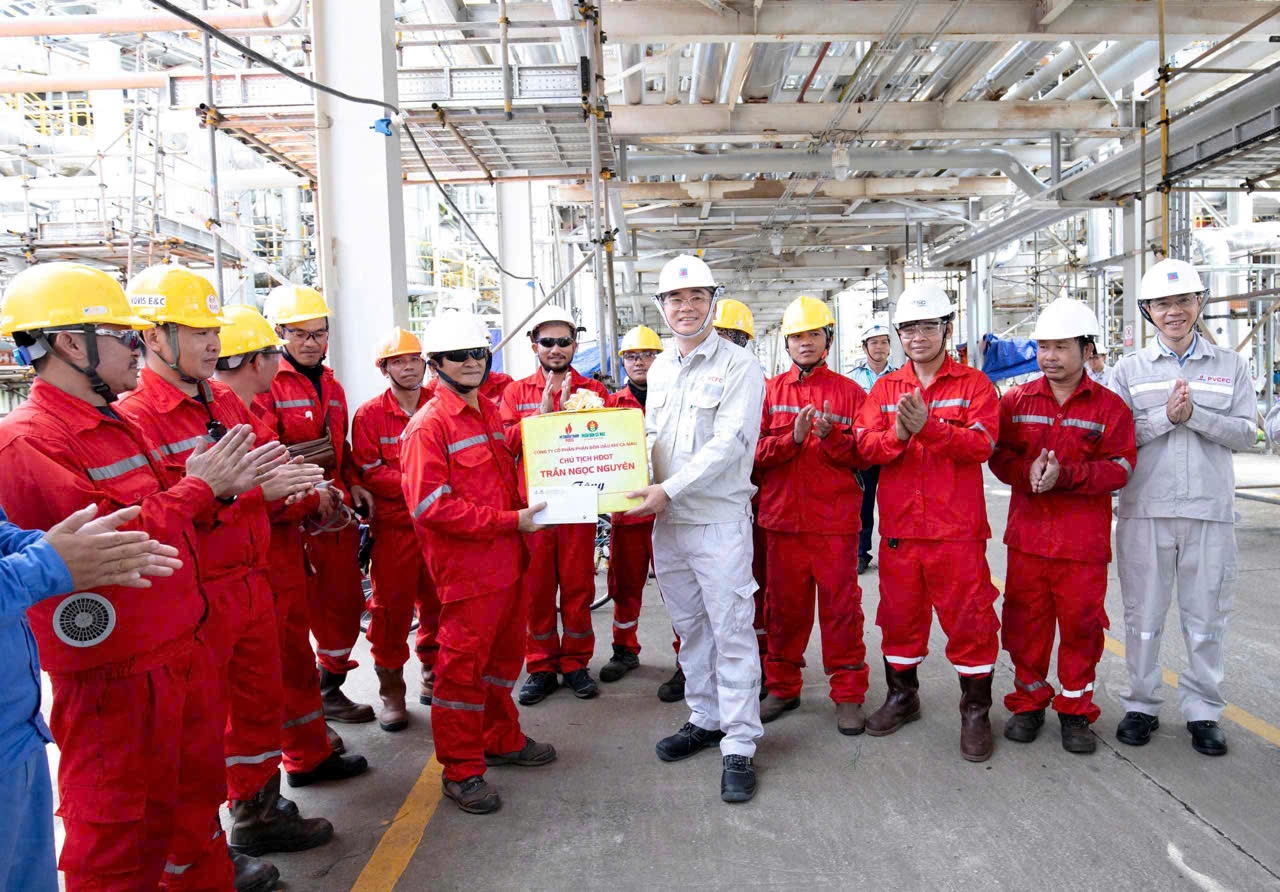 Bảo dưỡng Nhà máy Đạm Cà Mau: Bám sát tiến độ