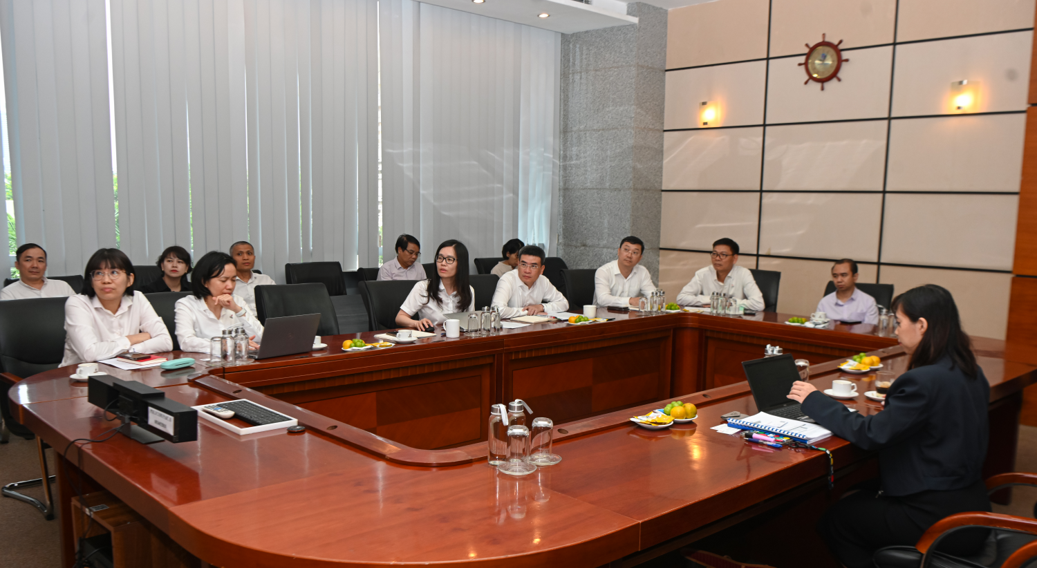 Toàn cảnh buổi làm việc Toàn cảnh buổi làm việc