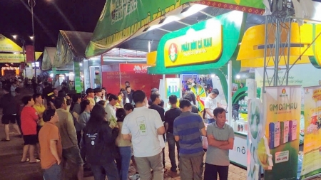 Phân bón Cà Mau là Nhà tài trợ kim cương tại Lễ hội Sầu riêng Krông Pắc 2024
