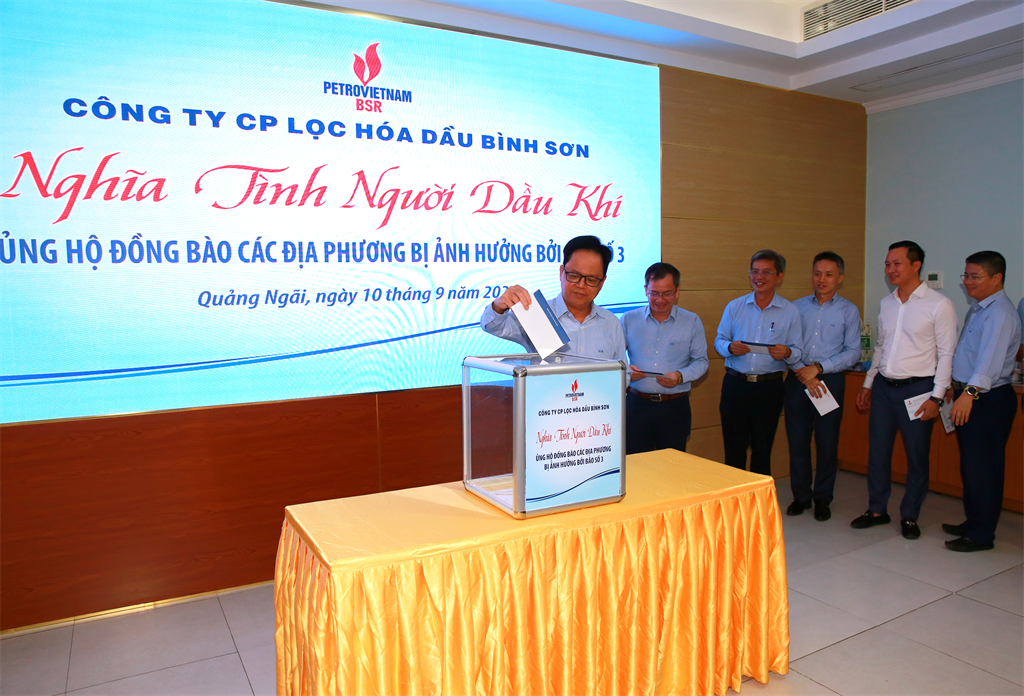[Chùm ảnh] Nghĩa tình người Dầu khí hướng về đồng bào bị thiệt hại do bão số 3
