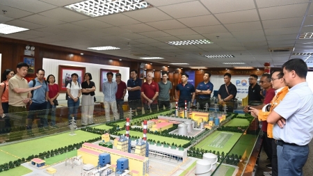 Đoàn công tác Petronas đến thăm và làm việc tại Cụm khí - điện - đạm Cà Mau