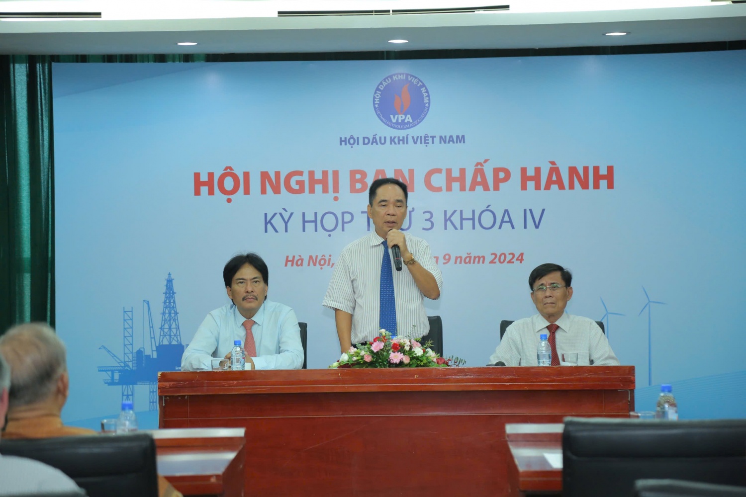 Hội Dầu khí Việt Nam tổ chức Hội nghị Ban chấp hành lần thứ 3, nhiệm kỳ IV Hội Dầu khí Việt Nam tổ chức Hội nghị Ban chấp hành lần thứ 3, nhiệm kỳ IV