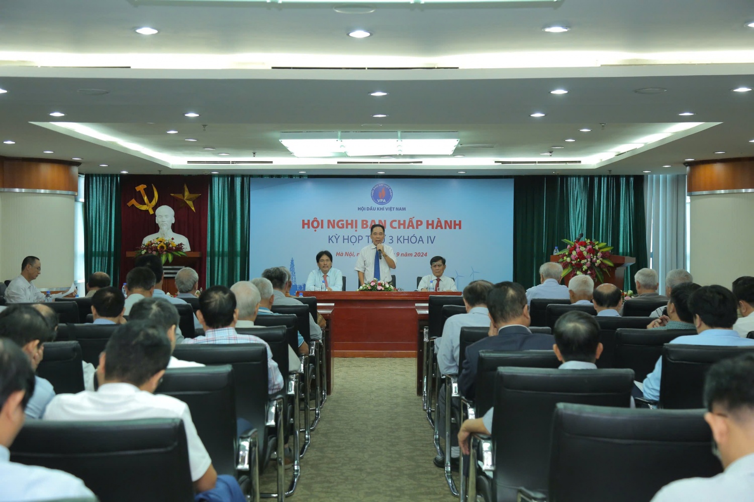 Hội Dầu khí Việt Nam tổ chức Hội nghị Ban chấp hành lần thứ 3, nhiệm kỳ IV Hội Dầu khí Việt Nam tổ chức Hội nghị Ban chấp hành lần thứ 3, nhiệm kỳ IV