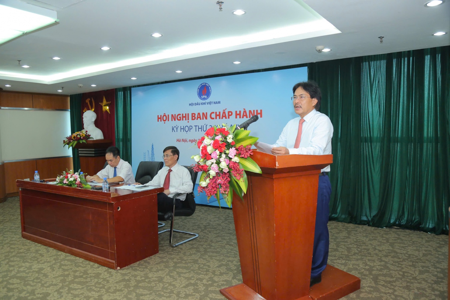 Hội Dầu khí Việt Nam tổ chức Hội nghị Ban chấp hành lần thứ 3, nhiệm kỳ IV Hội Dầu khí Việt Nam tổ chức Hội nghị Ban chấp hành lần thứ 3, nhiệm kỳ IV