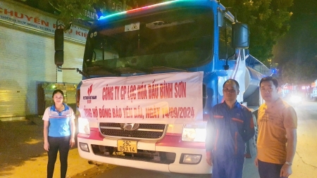 BSR hỗ trợ hơn 93.000 lít xăng dầu cho các tỉnh phía Bắc để cứu trợ bão lũ