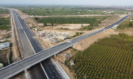Triển khai đợt thi đua cao điểm “500 ngày đêm thi đua hoàn thành 3.000 km đường bộ cao tốc”