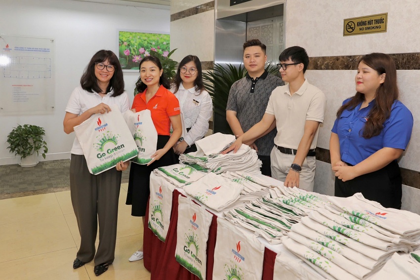 Đoàn Thanh niên PVEP hưởng ứng chương trình 