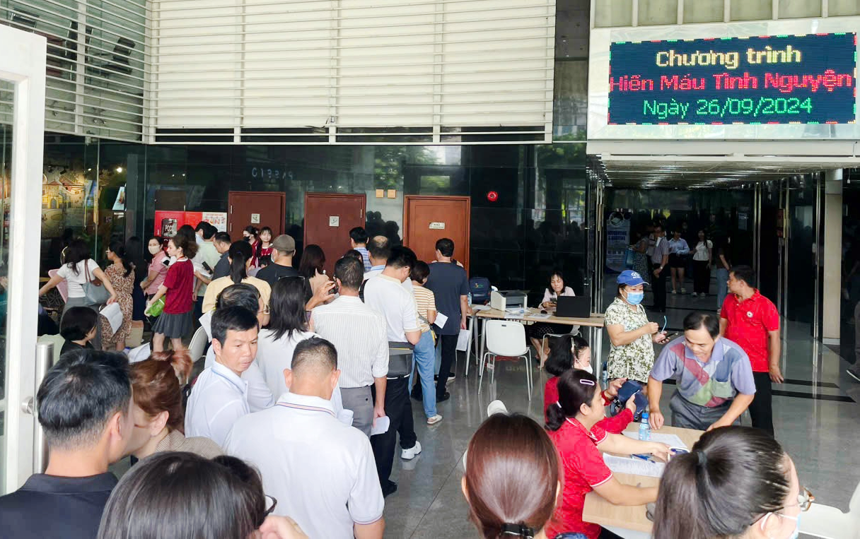 Đoàn Thanh niên PVEP tổ chức Hiến máu “Giọt máu hồng – Trao niềm hy vọng”