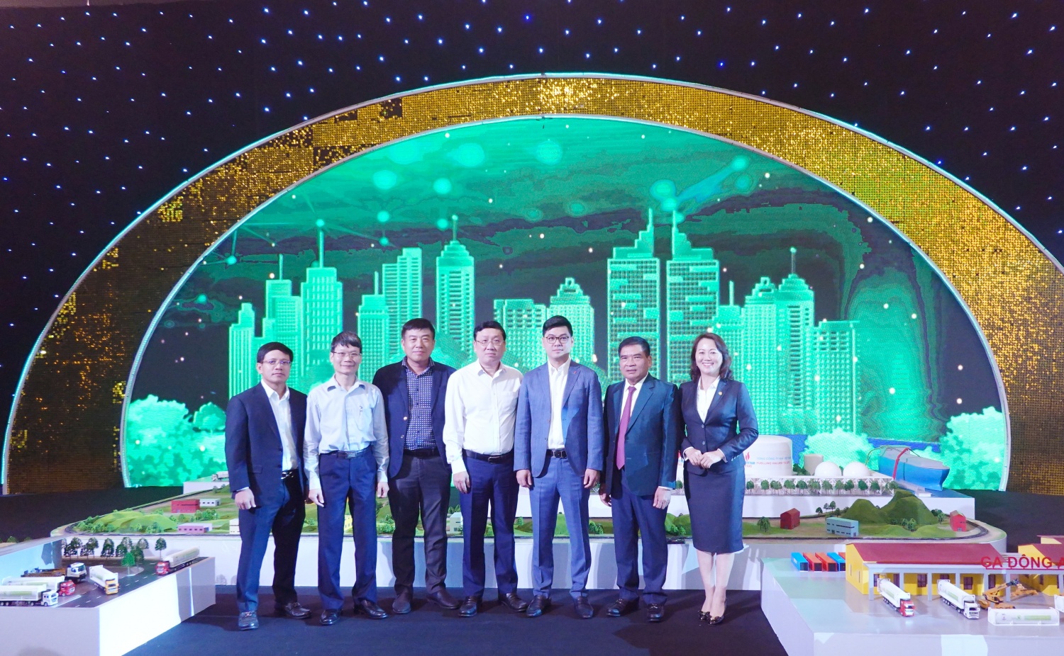 Đại diện Lãnh đạo PV GAS tham dự Hội nghị