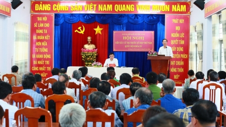 Đồng chí Lê Mạnh Hùng tiếp xúc cử tri xã Nguyễn Phích trước Kỳ họp thứ 8, Quốc hội khóa XV
