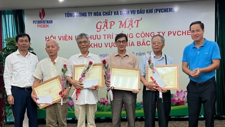 PVChem tổ chức gặp mặt cán bộ hưu trí nhân Ngày Quốc tế Người cao tuổi