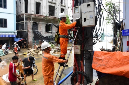 Năm 2023, EVN thua lỗ hơn 21.800 tỷ đồng