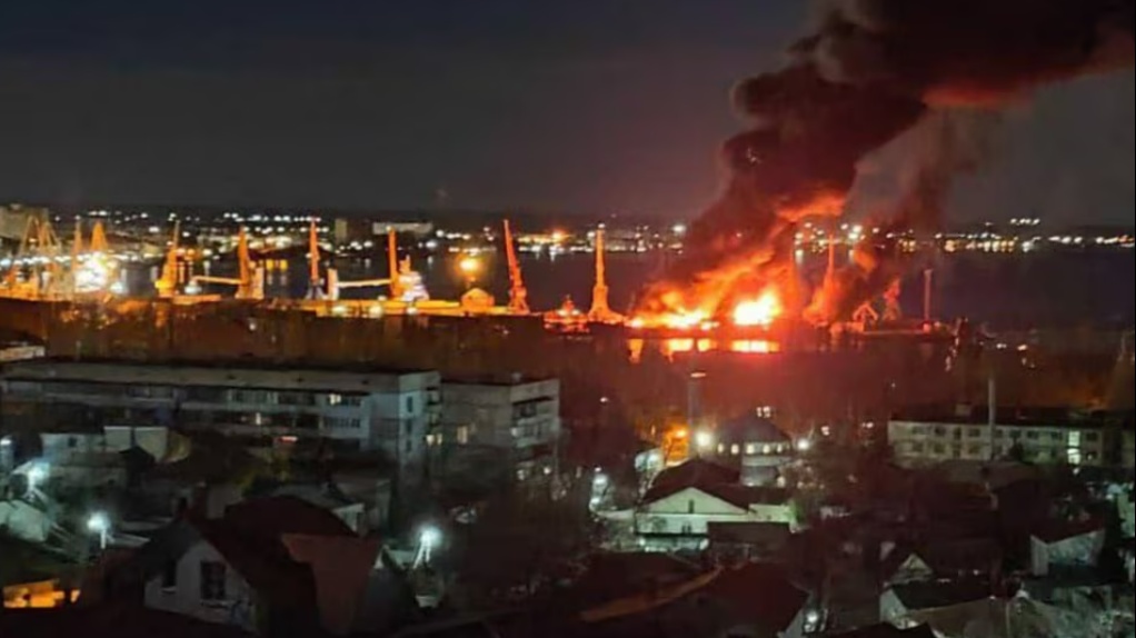 Ukraine tấn công cơ sở dầu mỏ của Nga trên bán đảo Crimea