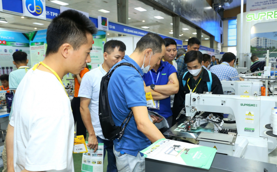Nhiều công nghệ mới ngành dệt may trưng bày tại HanoiTex & HanoiFabric 2024