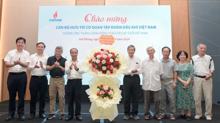 Petrovietnam gặp mặt, giao lưu cán bộ hưu trí qua các thời kỳ